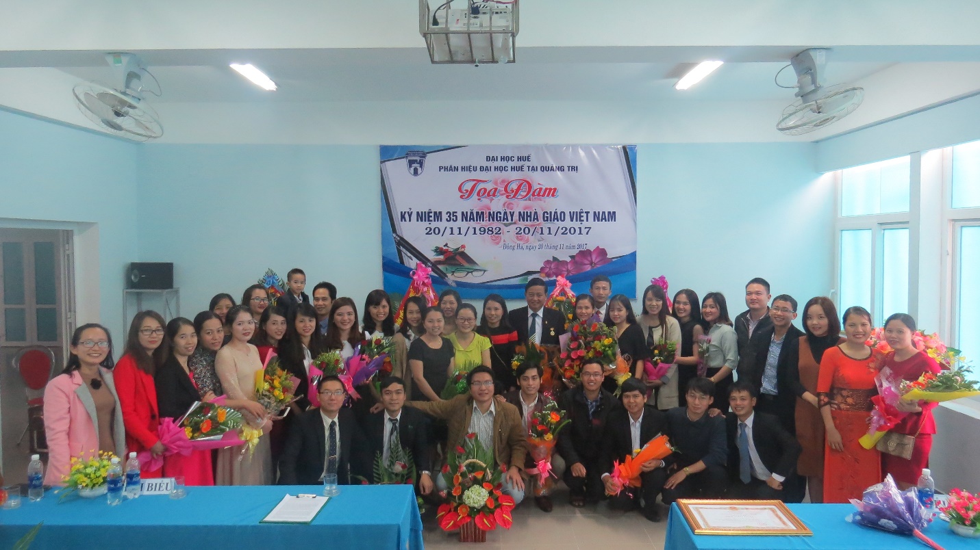toa-dam-ky-niem-35-nam-ngay-nha-giao-viet-nam-2011